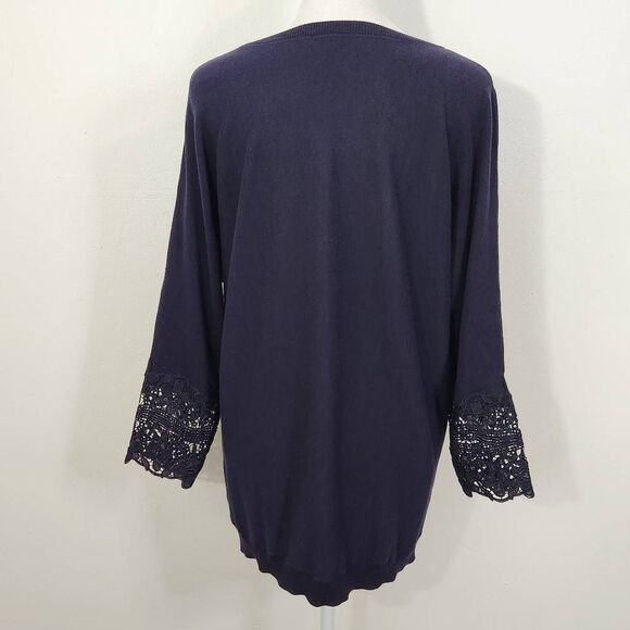 Talbots Navy Top with Crochet Sleeves Size Medium Petite Navy Crochet Top - Picture 5 of 7